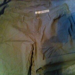 Dkny like new olive green shorts sz 12